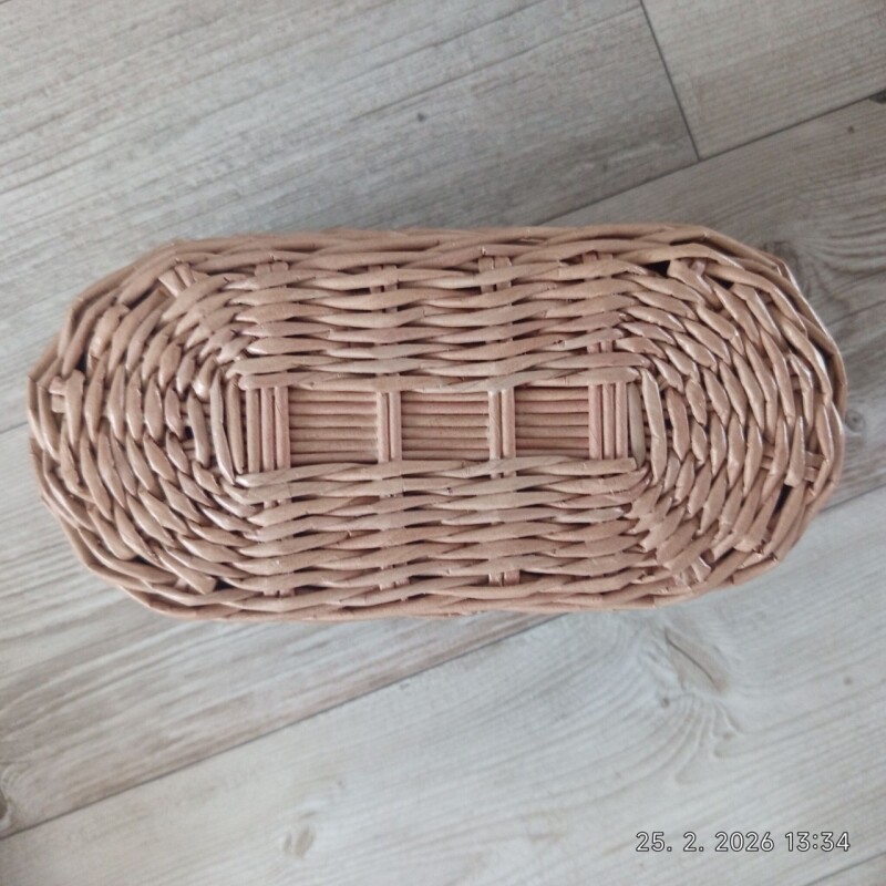 Celovypletaný kvetináč cca 30*14,5 (najväčší rozmer)IMG_20260225_133409